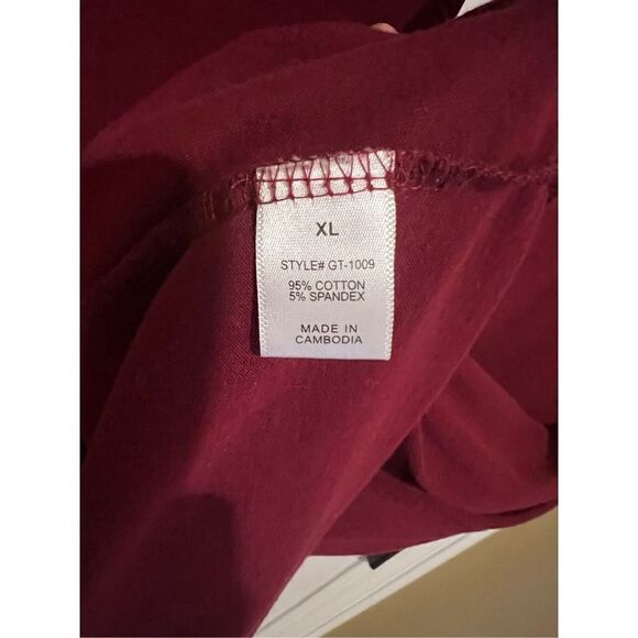 Zenana Outfitters Garnet V-neck Top - Picture 4 of 7